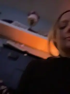 queenkelly1234 online show from June 26, 2026, 4:33 pm