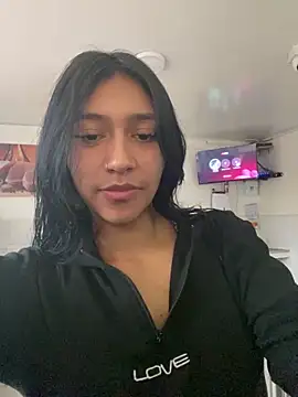 Nahomy cute1 online show from January 6, 2026, 10:34 pm