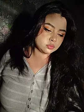 Snapshot of EliaStone05 chatting on January 6, 2026, 6:06 am EliaStone05 online show from January 6, 2026, 6:06 am