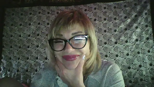 Lia Ray online show from November 16, 2025, 7:41 pm