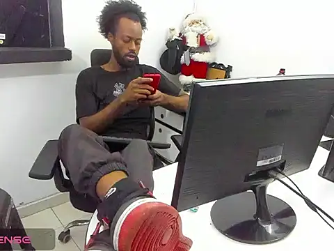 BenhtenBlack25 online show from January 12, 2026, 10:26 pm