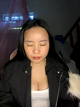 Listen-ly online show from December 14, 2025, 3:23 am