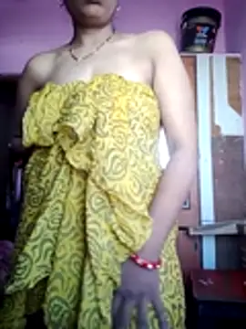 Juhi512 online show from November 20, 2025, 4:01 am