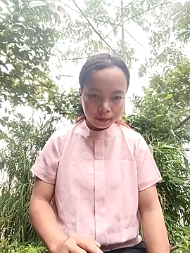 Snapshot of Nguyet2k4 chatting on November 5, 2025, 11:49 pm Nguyet2k4 online show from November 5, 2025, 11:49 pm