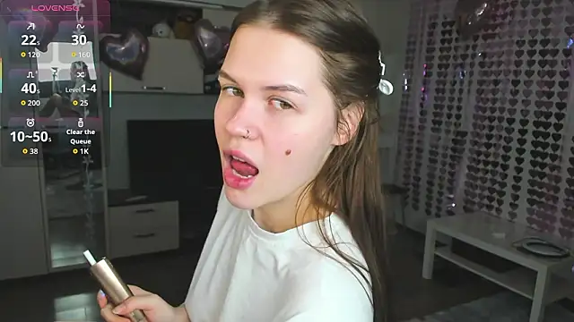 HeatherNextDoor online show from February 10, 2026, 4:49 am