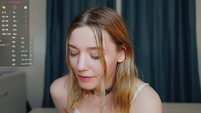 StarryMary online show from November 10, 2025, 9:03 pm