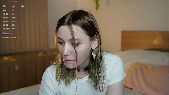 StarryMary online show from November 30, 2025, 9:08 pm