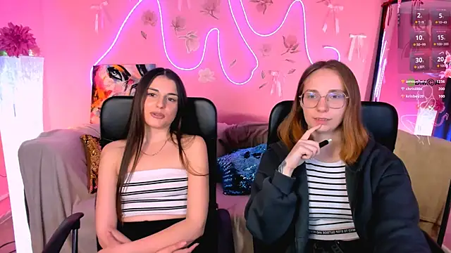 Snapshot of evalora_vei chatting on April 28, 2026, 7:30 pm evalora vei online show from April 28, 2026, 7:30 pm