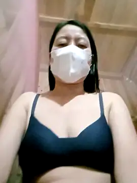 Snapshot of Zulylady chatting on November 7, 2025, 3:01 pm Zulylady online show from November 7, 2025, 3:01 pm