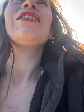 AlanaRius18 online show from March 28, 2026, 1:11 pm