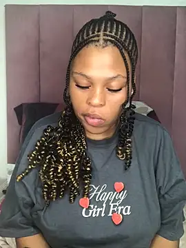 Bubbles156 online show from April 7, 2026, 3:51 am