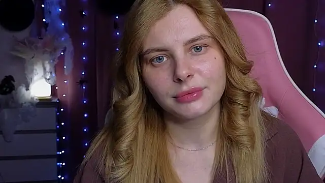 Snapshot of newday-off chatting on November 1, 2025, 1:46 pm newday-off online show from November 1, 2025, 1:46 pm