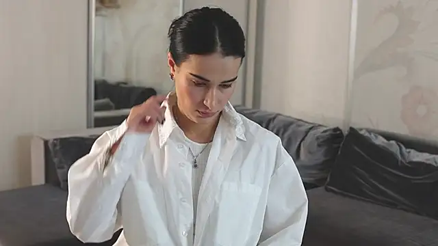 CocoTrap online show from October 27, 2025, 12:20 pm