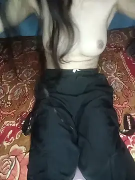 strip queennn online show from December 21, 2025, 4:36 pm