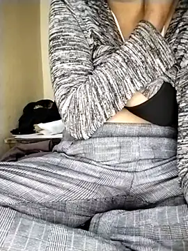 strip queennn online show from January 14, 2026, 4:56 pm