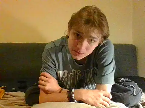 Snapshot of CNxnide chatting on October 21, 2025, 2:45 am CNxnide online show from October 21, 2025, 2:45 am