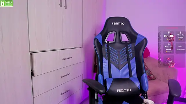 Bluepaula online show from November 20, 2025, 1:55 pm