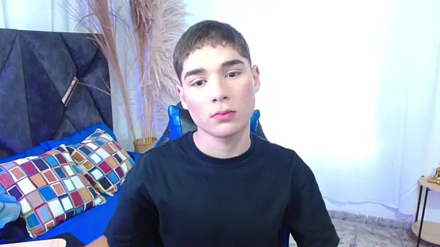 Mattass18 online show from November 11, 2025, 1:33 pm