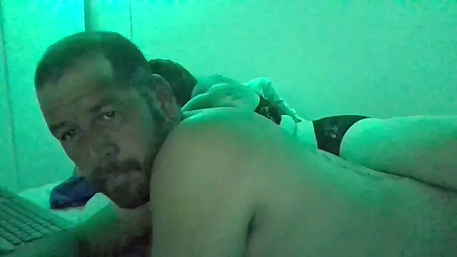 Snapshot of tonyxxx08 chatting on October 28, 2025, 5:44 am tonyxxx08 online show from October 28, 2025, 5:44 am