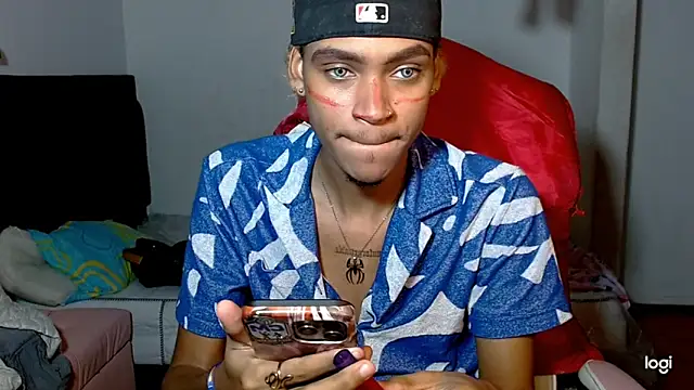 Snapshot of SilverSpice chatting on October 16, 2025, 4:35 am SilverSpice online show from October 16, 2025, 4:35 am