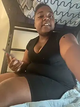 Snapshot of Desireexoxo chatting on October 16, 2025, 4:52 pm Desireexoxo online show from October 16, 2025, 4:52 pm