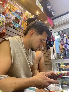 Leonardmoppet online show from November 8, 2025, 10:41 pm