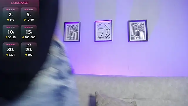 Sweet Bella Valery online show from November 3, 2025, 10:10 pm