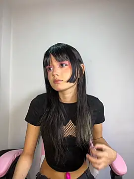 AnaisXoXo online show from November 30, 2025, 11:03 am