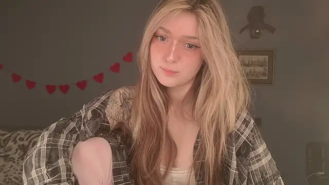 Snapshot of BellaSink chatting on April 5, 2026, 5:37 am BellaSink online show from April 5, 2026, 5:37 am