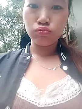 Snapshot of Myzak- chatting on February 4, 2026, 12:27 am Myzak- online show from February 4, 2026, 12:27 am