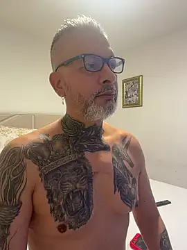 roygomez online show from October 24, 2025, 4:14 pm