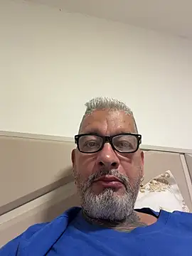 roygomez online show from October 28, 2025, 8:00 pm