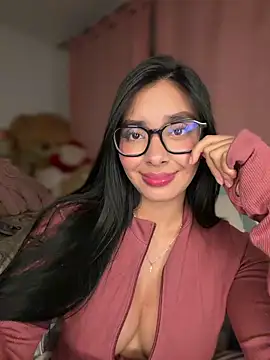 MiaSofia   online show from June 7, 2026, 2:37 am