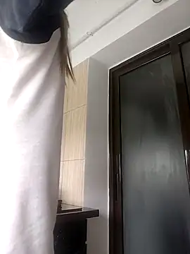 SandyCassie online show from May 10, 2026, 5:45 am