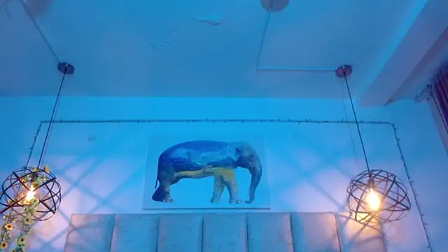 antonella rosecs online show from November 10, 2025, 4:44 am