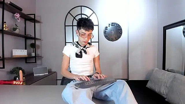 Tiam muller online show from November 15, 2025, 8:05 pm