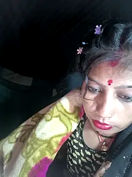 Snapshot of Ragni_bhargav chatting on November 21, 2025, 8:40 pm Ragni bhargav online show from November 21, 2025, 8:40 pm