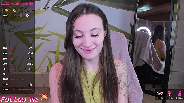 honeybuns lizzy online show from November 21, 2025, 12:32 am