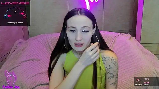 honeybuns lizzy online show from April 19, 2026, 1:21 pm