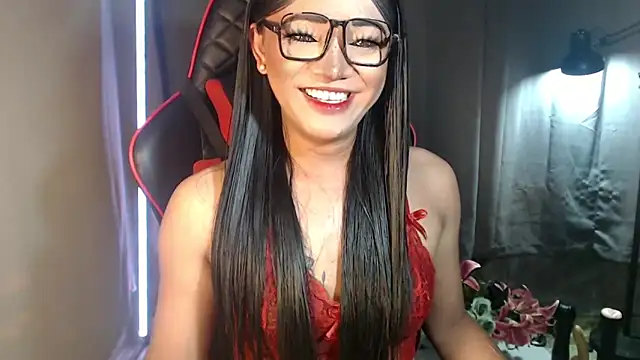 smokeprincess online show from December 4, 2025, 8:28 pm