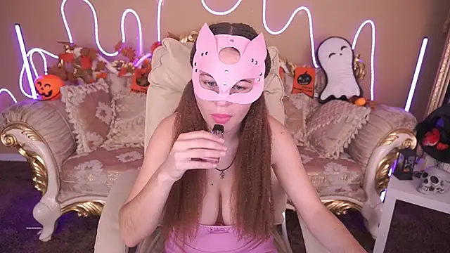 QueenEvieX online show from October 30, 2025, 6:59 am