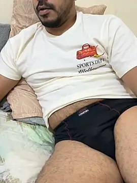 Handsome8677 online show from February 15, 2026, 7:16 am