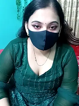 Snapshot of Porimoni22 chatting on March 7, 2026, 10:18 pm Porimoni22 online show from March 7, 2026, 10:18 pm