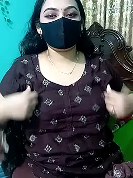 Snapshot of Porimoni22 chatting on April 3, 2026, 7:01 pm Porimoni22 online show from April 3, 2026, 7:01 pm