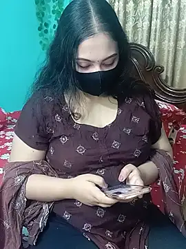 Porimoni22 online show from May 23, 2026, 7:18 pm