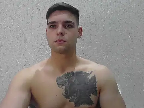 Zure-xxx online show from April 28, 2026, 11:32 pm