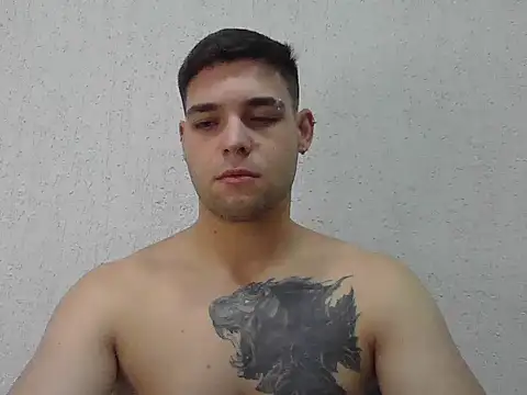 Zure-xxx online show from May 1, 2026, 12:15 am