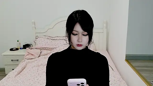 Snapshot of The_icy_moon chatting on May 23, 2026, 11:58 am The icy moon online show from May 23, 2026, 11:58 am