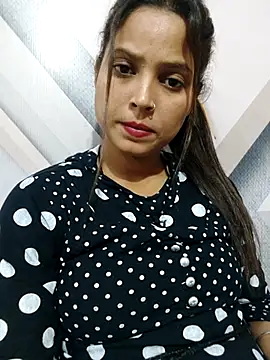 Anshika1431 online show from November 9, 2025, 3:10 pm