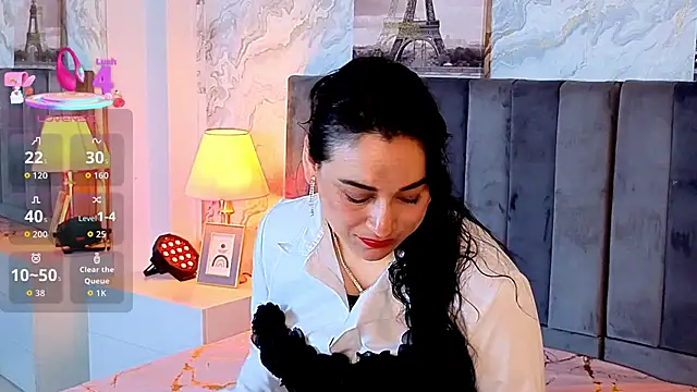 Snapshot of Elizabeth_bennett_6 chatting on December 21, 2025, 12:23 pm Elizabeth bennett 6 online show from December 21, 2025, 12:23 pm